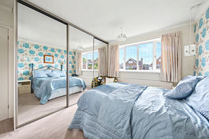 Thornbridge Crescent